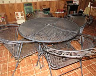 Metal patio table with chairs 