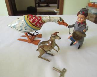 Old wind up toys- goose and kangaroo work great
