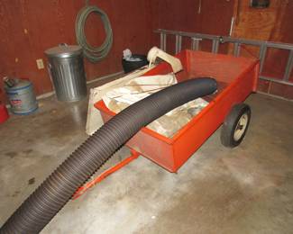 Lawn wagon with bagging system