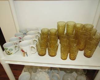 Gold crinkle glasses