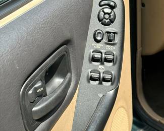 2000 Jeep Cherokee Sport SUV / ORIGINAL OWNER / 75,000 MILES | Year: 2000
Make: JEEP
Model: Cherokee Sport SUV 4WD
Color: Green (Exterior); Tan (Interior)
Driven: 75,000 miles
Ownership: Only one owner
Environment: Indoor garages only; Some 4-wheel driving