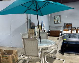 Patio Table & Chairs with Umbrella Orlando