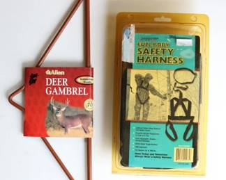 73 DeerGambrelSafetyHarness