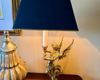 Brass siren table lamp (1 of 2)