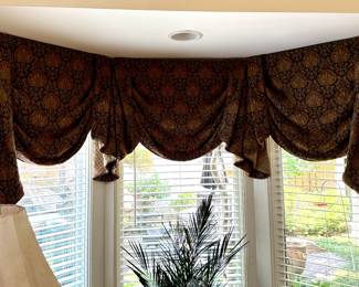 Bay Window Valance