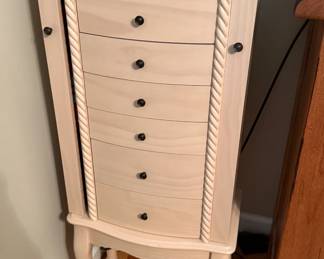 Footed Freestanding Jewelry Case
