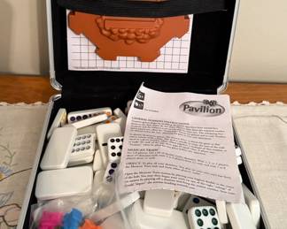 Pavilion Dominoes with Case