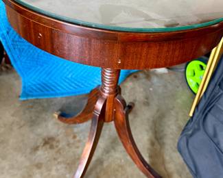 Glass Top Round Pedestal Table with Lion Feet