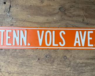 Tenn. Vols Ave. Sign