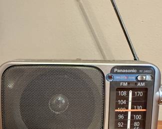 Panasonic FM-AM 2-Band Receiver