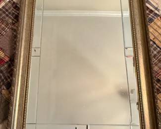Accented Wall Mirror