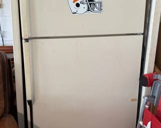 Whirlpool Refrigerator with Freezer