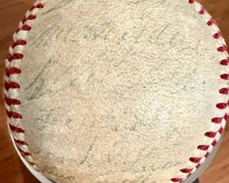 MLB American League baseball signed by 1954 Boston Red Sox players including Ted Williams, Del Baker and Frank Sullivan, et al. (to be authenticated)