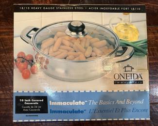 Oneida 10 Inch Covered Casserole Dish