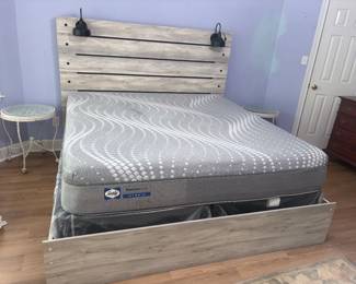 King rustic platform bed