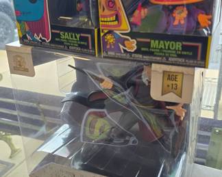 Massive FUNKO POP Collection and other collectible toys, Pez, Star-trek, Disney etc.