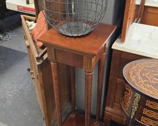 plant stand and bird feeder
