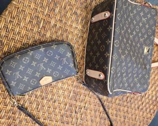 Gucci, and louis V purses nice but believe they are Knockoffs