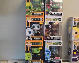 Massive FUNKO POP Collection and other collectible toys, Pez, Star-trek, Disney etc.