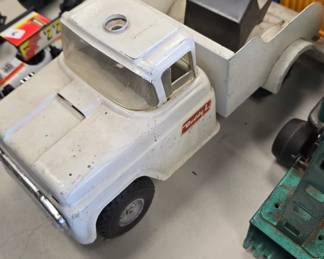 vintage Buddy L tow truck