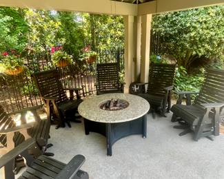 Outdoor furniture for your entire pool area!