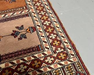 Hand knotted rugs