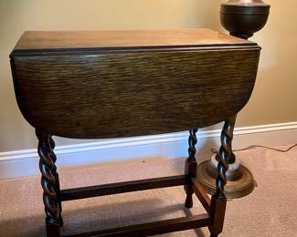 Oak dropleaf barley twist occasional table