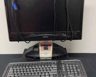 HP Desktop Tower Keyboard With ViewSonic Monitor UNTESTED