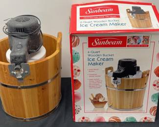 02 4Quart Sunbeam Wooden Bucket Ice Cream Maker