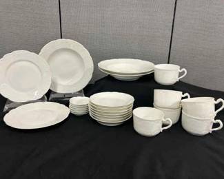 Haviland Marseilles 24 Piece China Set