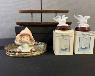 Bedroom Dresser Decor