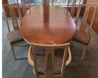 16 DrexelTriuneDiningTableSixChairSet