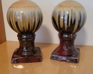151 DripGlazedCeramicPedestalGlobeBookends