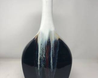 49 LargeContemporaryGradientCeramicVase