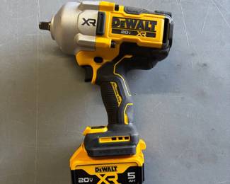 DEWALT 20V MAX XR 1/2 in. High Torque Impact Wrench Includes 20v XR Battery