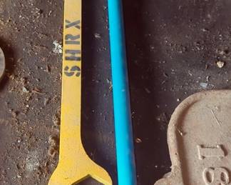 Wrenches & 24" Pipe Bender, 24" And Dual Sided Wrench