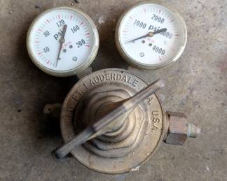 Uniweld Ft. Lauderdale Gas Regulator with Gauges
