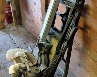 Sears Craftsman 10" Compound Miter Saw on Rolling Stand