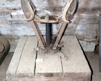Model T Tire Spreader