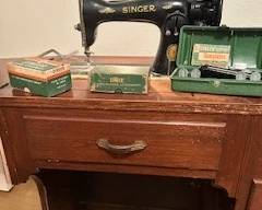 1940's singer sewing machine