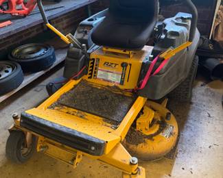 Club cadet RZT zero turn mower 