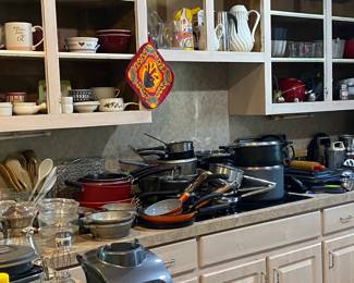 Kitchen Cookware, Pyrex, Pitchers and MORE