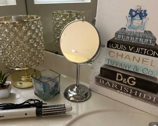 Bathroom mirror, lamp, art, etx