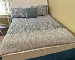 Queen Bedding - quilt, 2 shams and elastic bedskirt $40