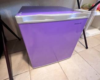 Mini fridge