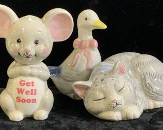 Lot3 Porcelain Animal Figurals & Shaker Russ, OCI+