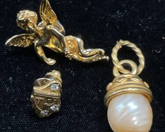 Lot 3 Vtg Gold Filled & Tone Pins & Pendant