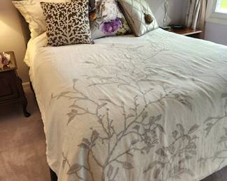 Upholstered queen bed
