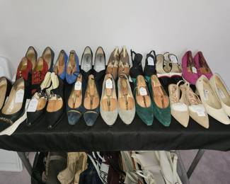 Large selection of women's shoes. Cole Hahn, St, John, Louboutin