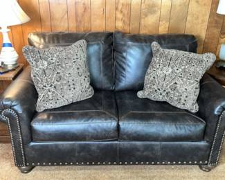 loveseat
